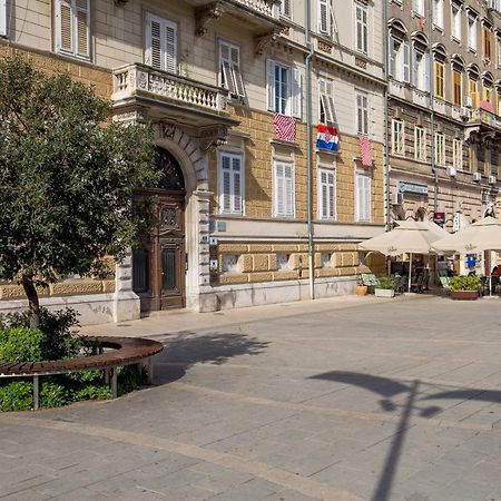 Art Teatro - Gustav Klimt Apartment Rijeka Ngoại thất bức ảnh